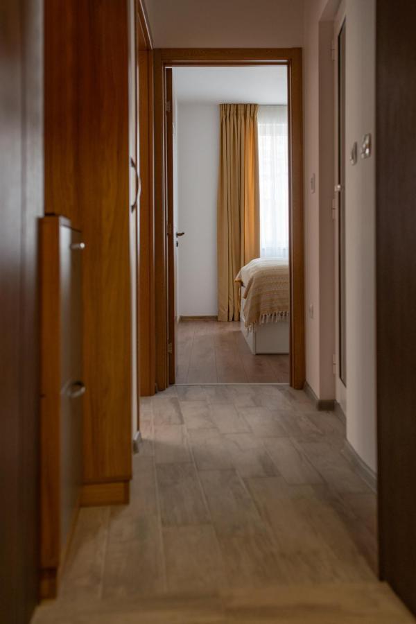Apartment Near To Grand Hotel พลอฟดิฟ ภายนอก รูปภาพ